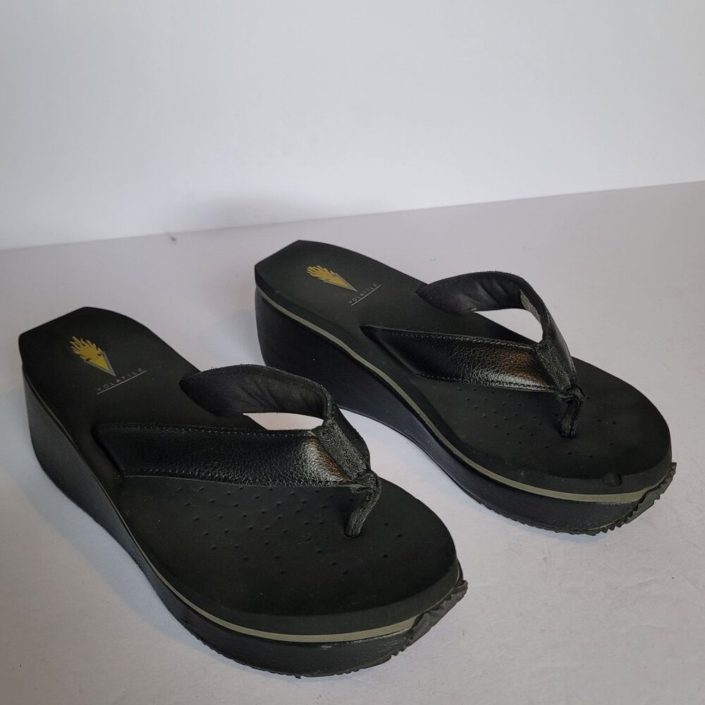 Volatile Black Leather Upper Platform Wedge Thong Style Sandals. Size 9